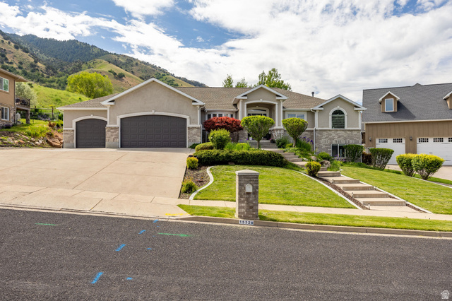 1532 E Mount Logan Dr
                     MLS #2158175