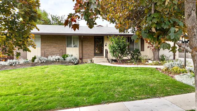 2983 E Banbury Rd
                     MLS #2158270