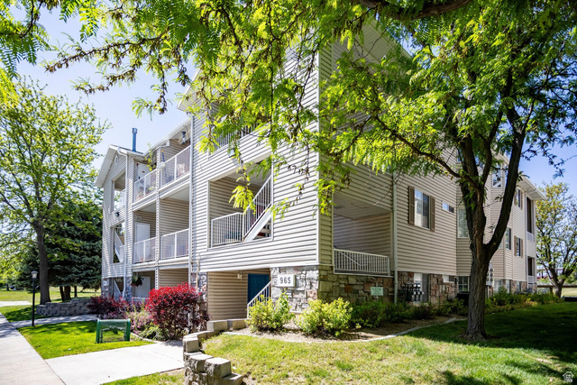 Main photo for 965 W Little River Way #1