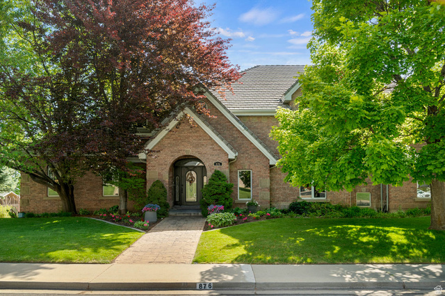 876 E High Country Dr
                     MLS #2158326