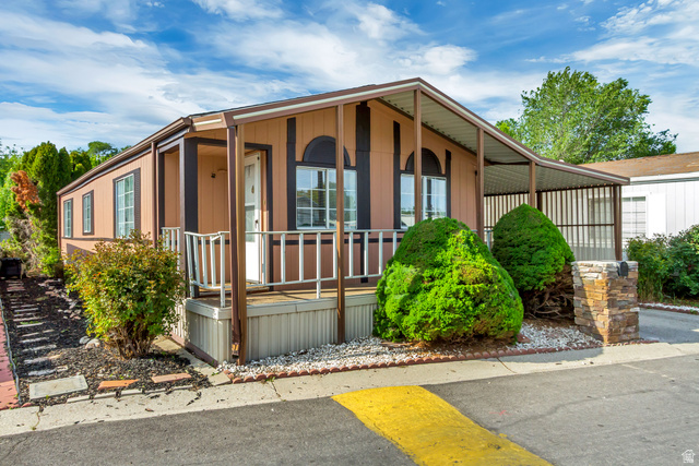 Main photo for 1109 W Barberry Dr #135