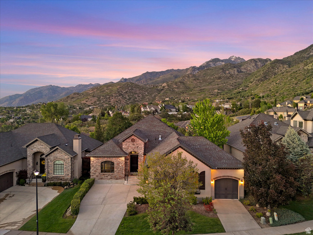 3077 E Scenic Valley Ln
                     MLS #2158366