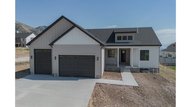 1112 E 50 N
                     MLS #2158430
