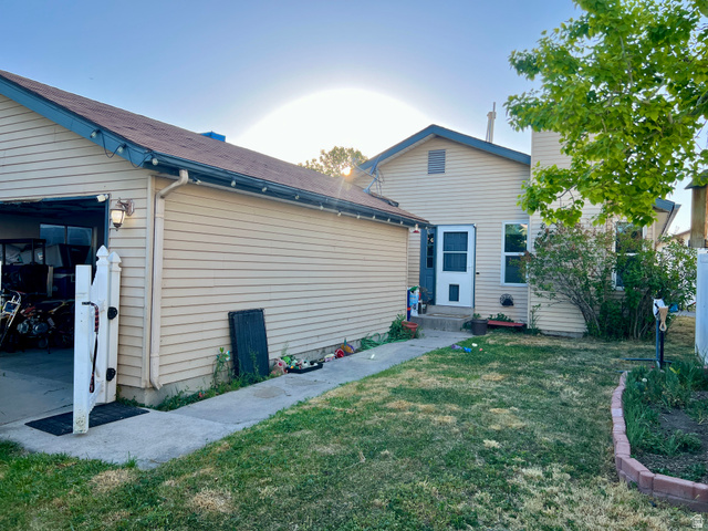 Main photo for 3038 S Arthurs Ct