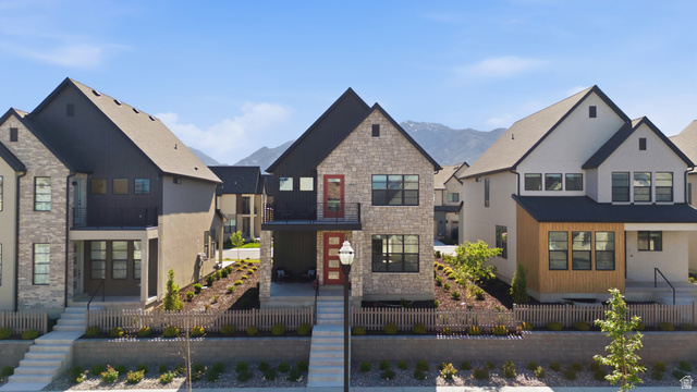 11531 S Engelmann Dr
                     MLS #2158628