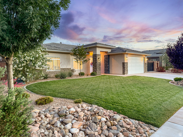 1562 E Sunshine Cir
                     MLS #2158668
