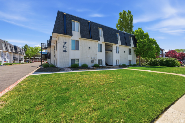 754 E 3900 S #16
                     MLS #2158711
