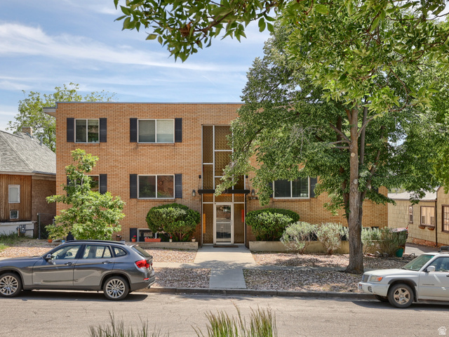 720 E 5th Ave #6
                     MLS #2158795