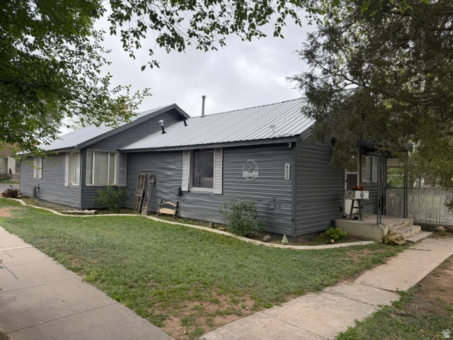 492 N 500 E
                     MLS #2158883