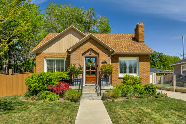 1863 E Garfield Ave
                     MLS #2158899