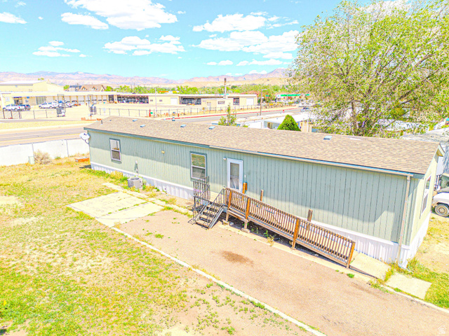 Main photo for 1101 S Carbon Ave #61