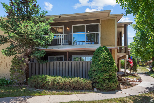 Main photo for 337 E Peach Ln