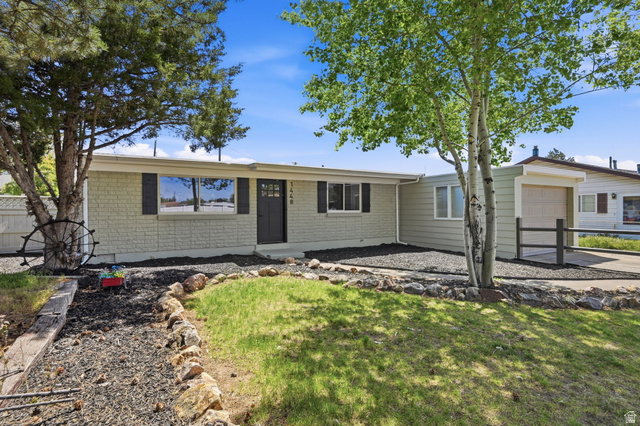 1448 N Reid Dr
                     MLS #2158975