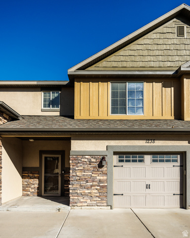 1238 N Baycrest Dr
                     MLS #2158988