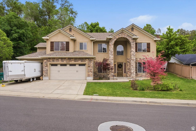 2452  Oak Ln
                     MLS #2158995