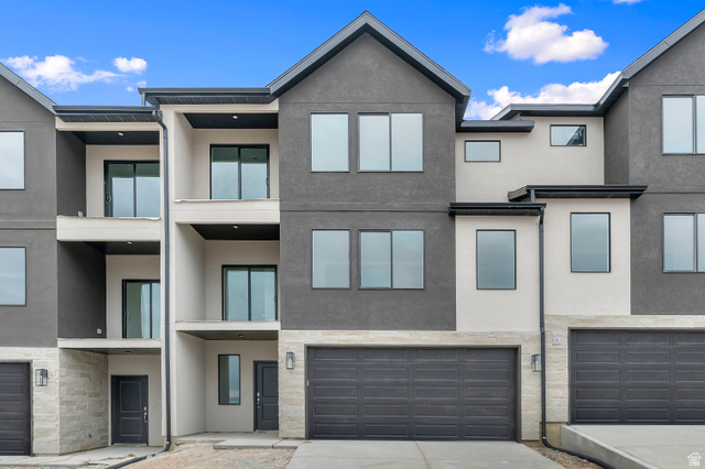 559 E Levengrove Dr #1160
                     MLS #2159102