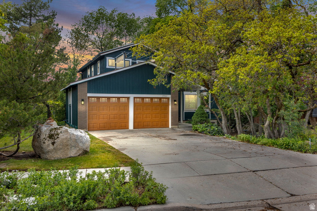 10062 S Bell Canyon Cir
                     MLS #2159194