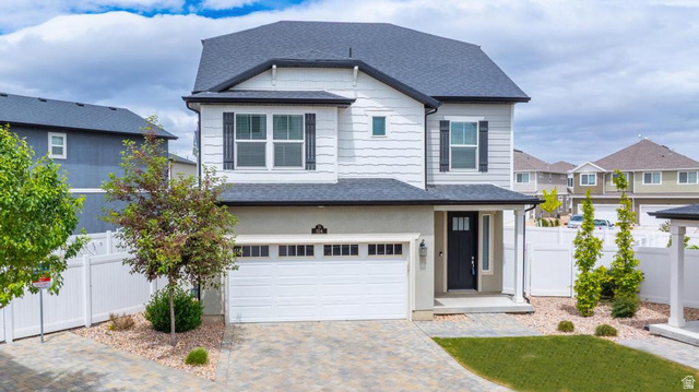 104 E Polaris Dr
                     MLS #2159358
