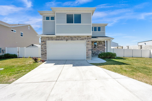 2316 W Lydia Ln
                     MLS #2159359