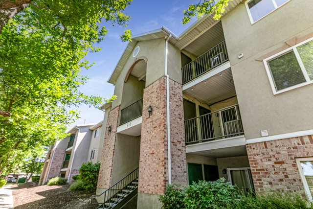 Main photo for 212 E New Century Ln #c
