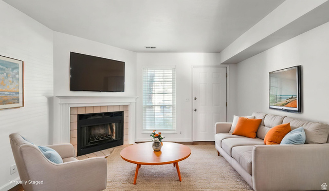 5381  Sutter St
                     MLS #2159468
