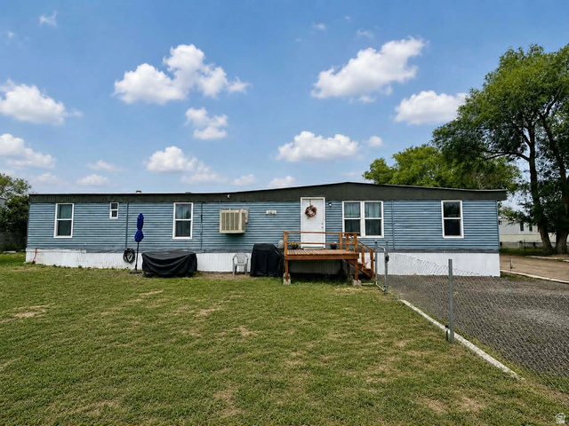 Main photo for 1101 S Carbon Ave #111