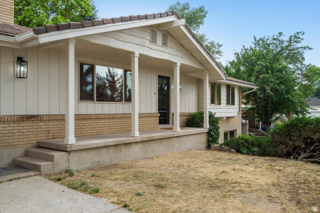 877 S 200 E
                     MLS #2159496