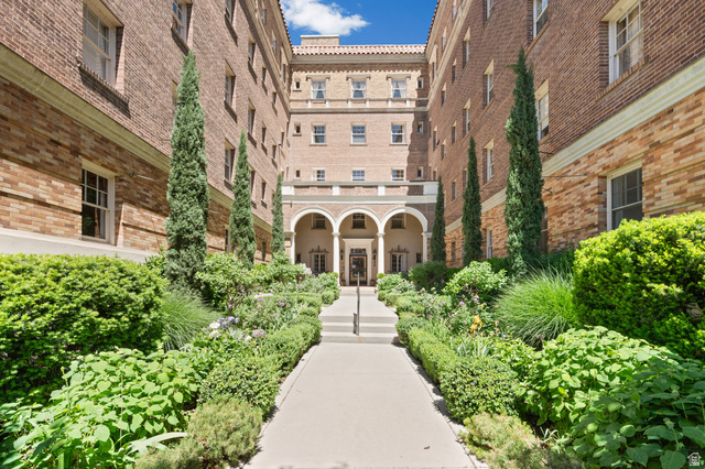 1283 E South Temple  #101
                     MLS #2159540