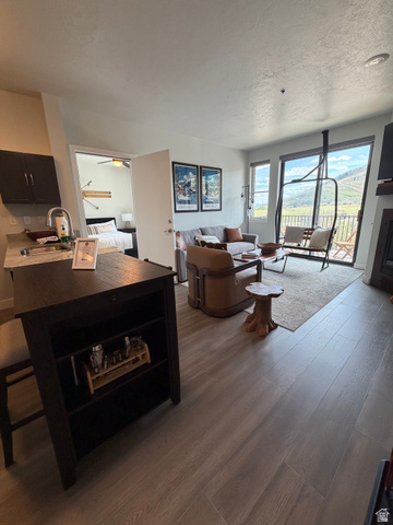 1364 W Stillwater Dr #r2017
                     MLS #2159571