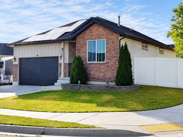 237 W 125 N
                     MLS #2159576