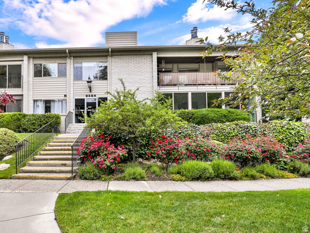 2568 S Elizabeth St #1
                     MLS #2159658