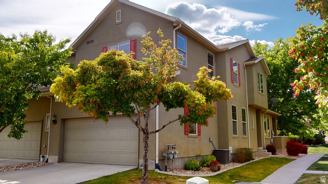 Main photo for 472 E Vancott Way