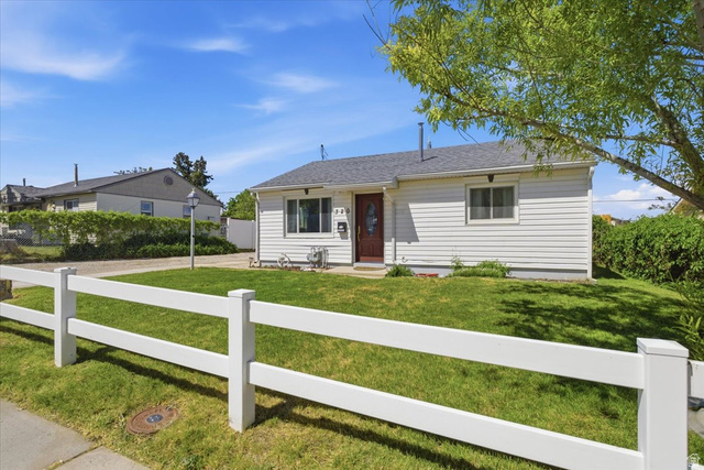 320 S 320 W
                     MLS #2159845