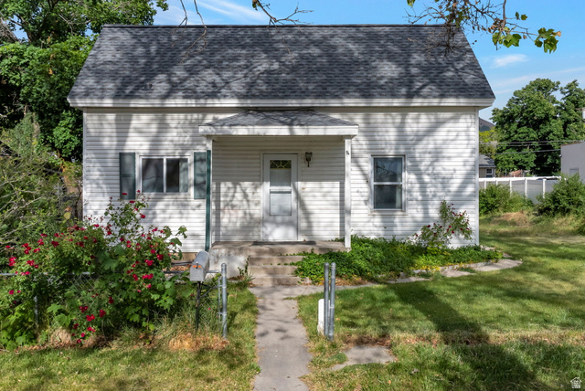 48 N 100 E
                     MLS #2159865