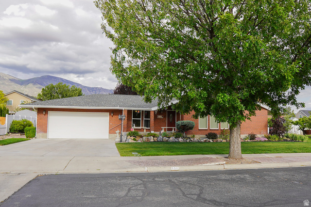 896 N 290 E
                     MLS #2159873