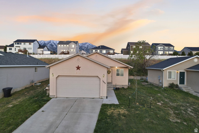1662 E Ridgefield Rd
                     MLS #2160010
