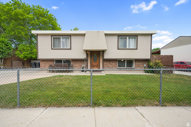 3286 W 4795 S
                     MLS #2160023