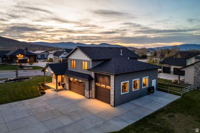 Main photo for 862 W Hilltop Ct