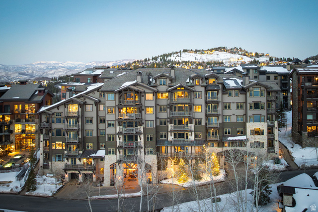 8902  Empire Club Dr #707
                     MLS #2160090
