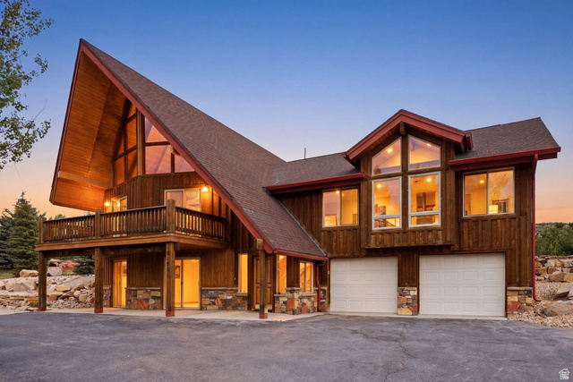 6120  Snow View Dr
                     MLS #2160148