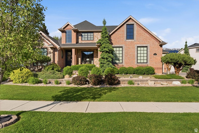 Main photo for 136 N Mountain Vistas Rd