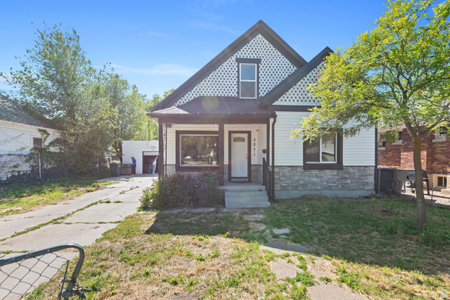3271  Adams Ave
                     MLS #2160282