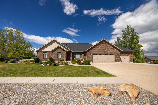 395 N 575 E
                     MLS #2160288