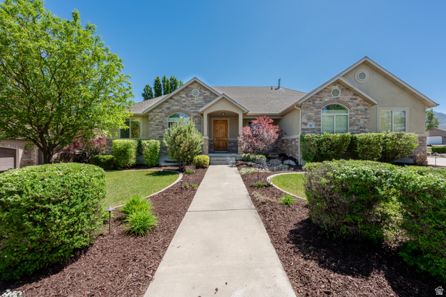 829 S 1100 W
                     MLS #2160367