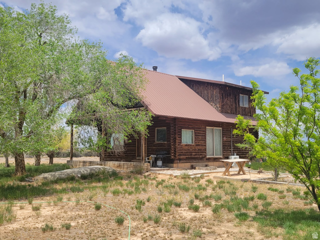 1202 W 5400 N
                     MLS #2160460