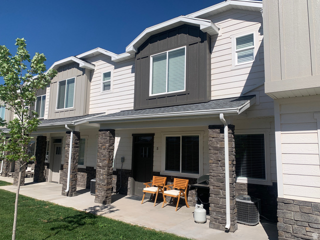 150 W Seasons Ln #5
                     MLS #2160475