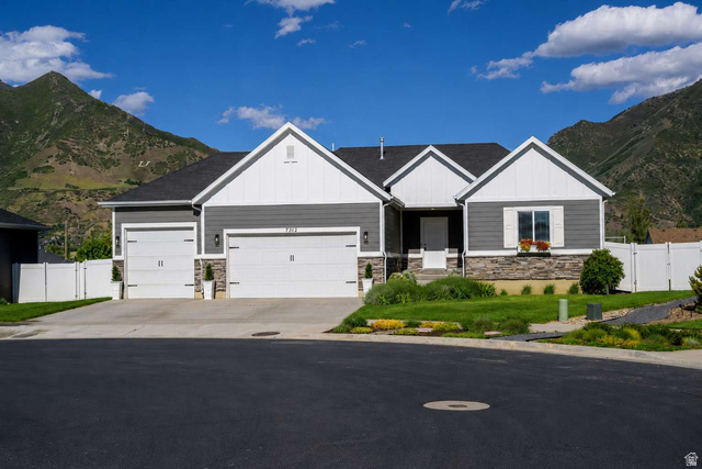 7312 S Harolds Way
                     MLS #2160510