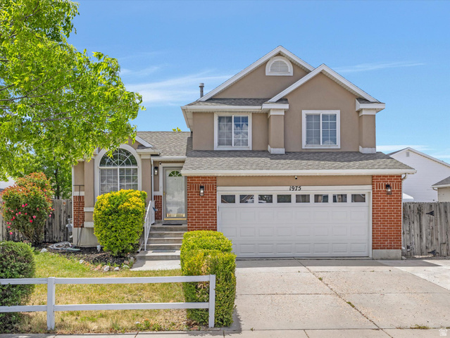 1975 W Sir Andrew Way
                     MLS #2160525