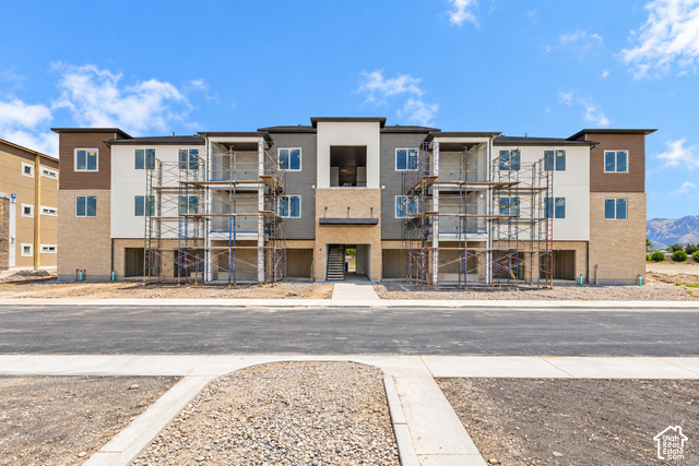 3721 S Dalbergia Dr #b201
                     MLS #2160533