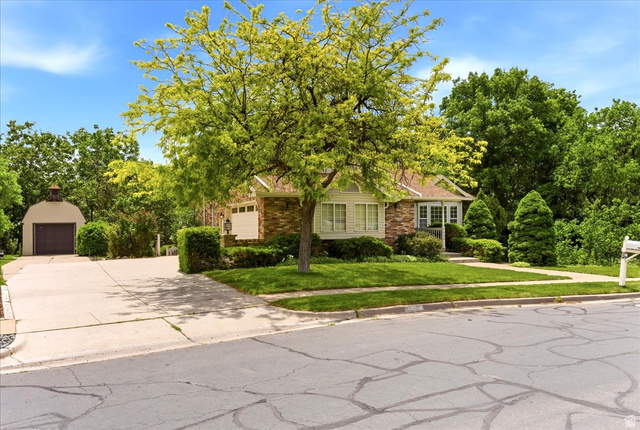 2652 E 1600 N
                     MLS #2160785